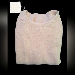 Elegant Cream Short Sleeve Sweater Made From ALPACA blend SIZE M